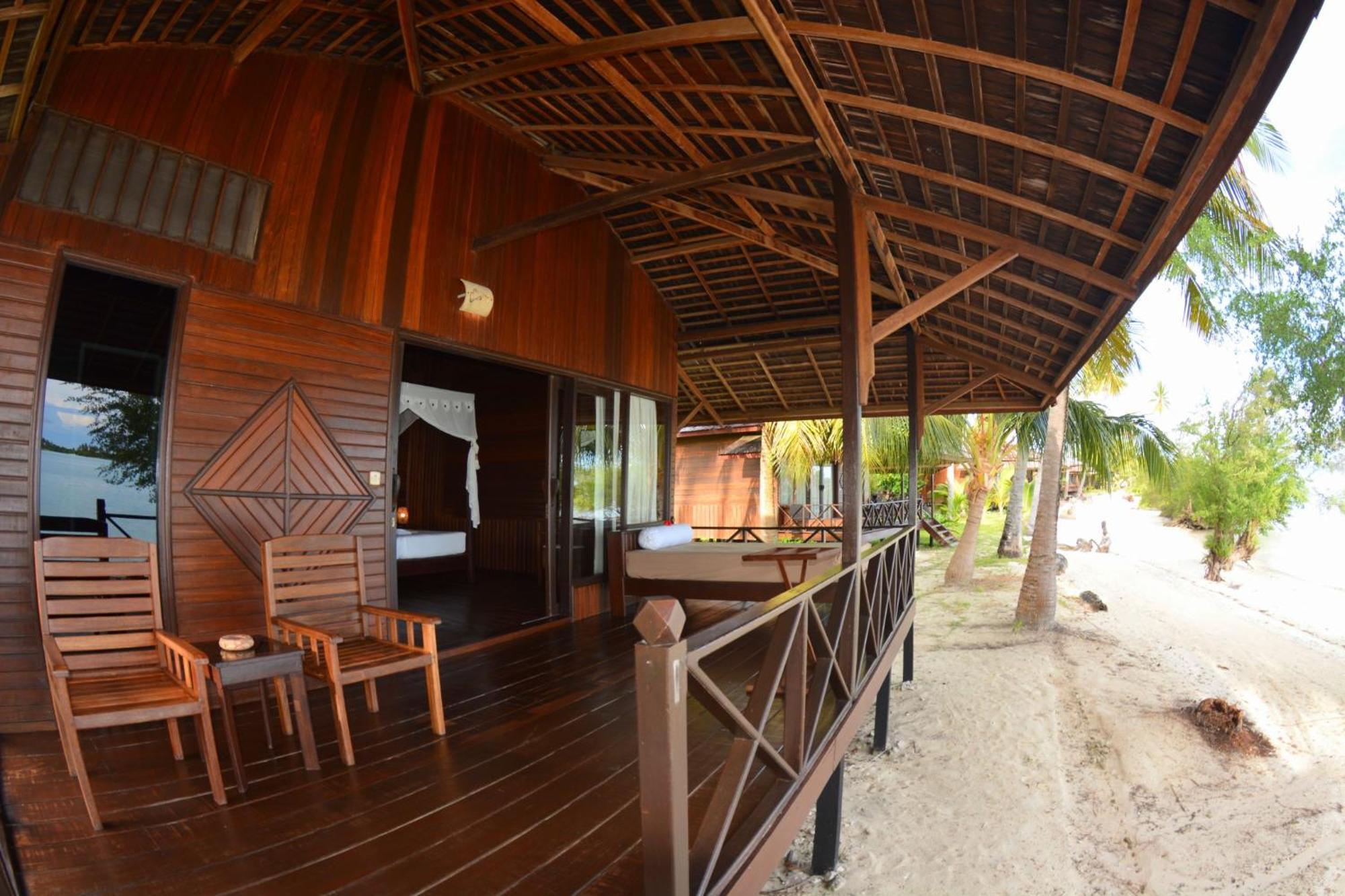 Nunukan Island Resort Maratua Island Bagian luar foto